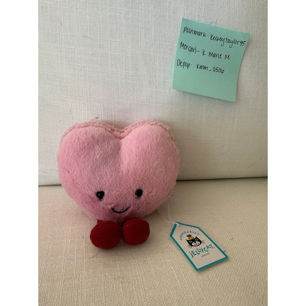 Jellycat Amusables Colette Heart Macaron